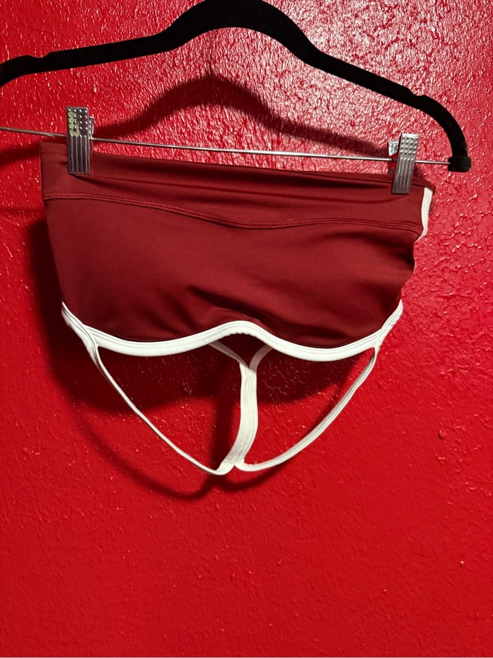 208. Pre loved Gymshark Maroon Sports Bra with White Contrast Trim